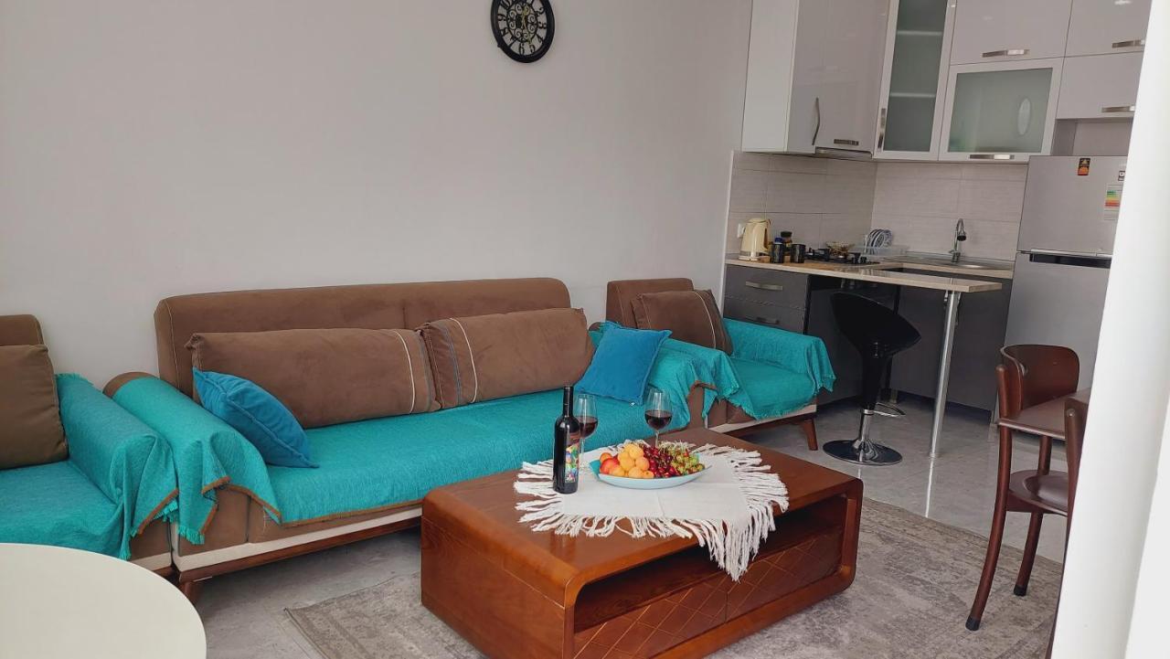Irakli Sweet Home Batumi Kültér fotó