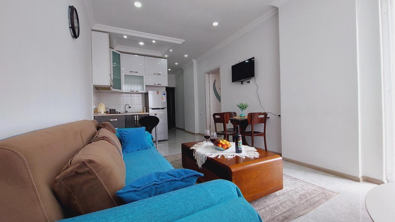 Irakli Sweet Home Batumi Kültér fotó