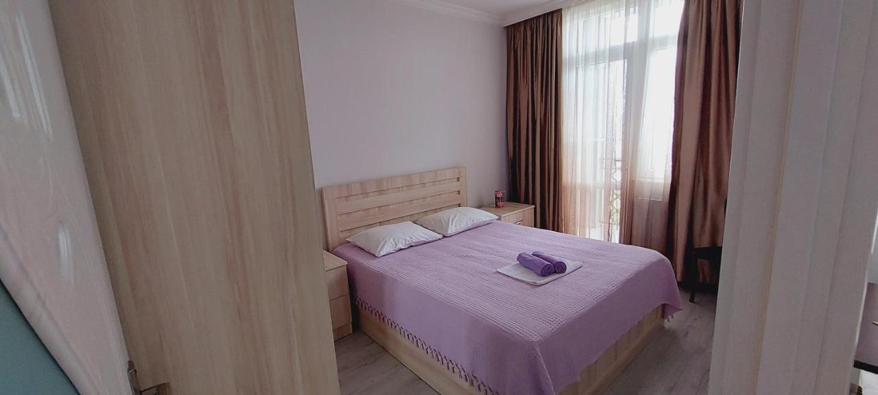 Irakli Sweet Home Batumi Kültér fotó